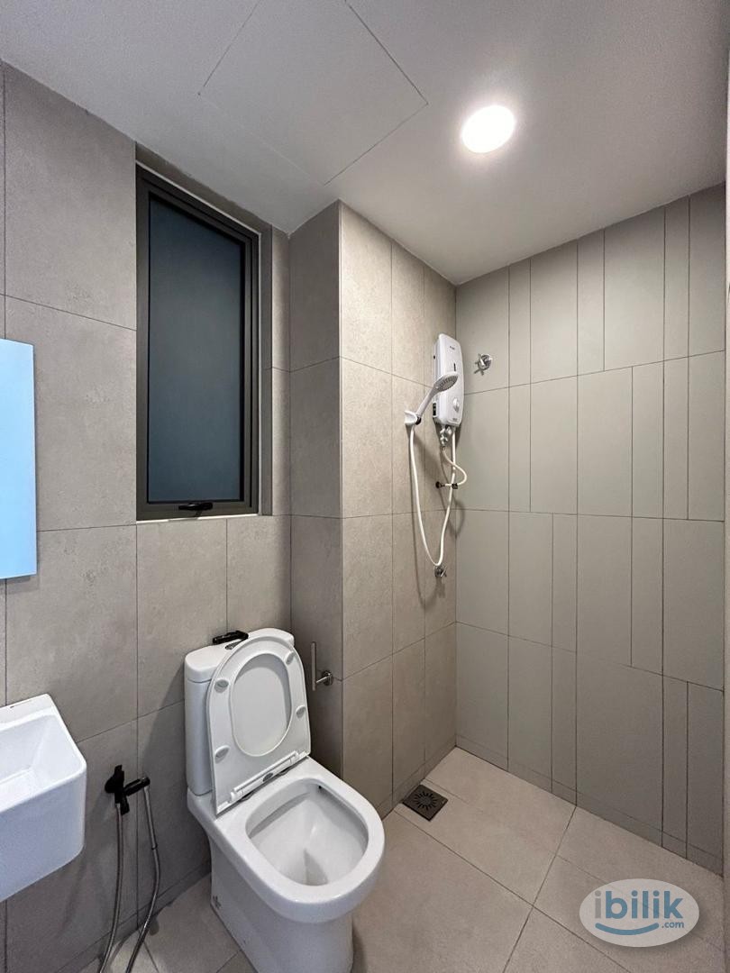 Single Room at Kenwingston Platz, Setapak - Image 5