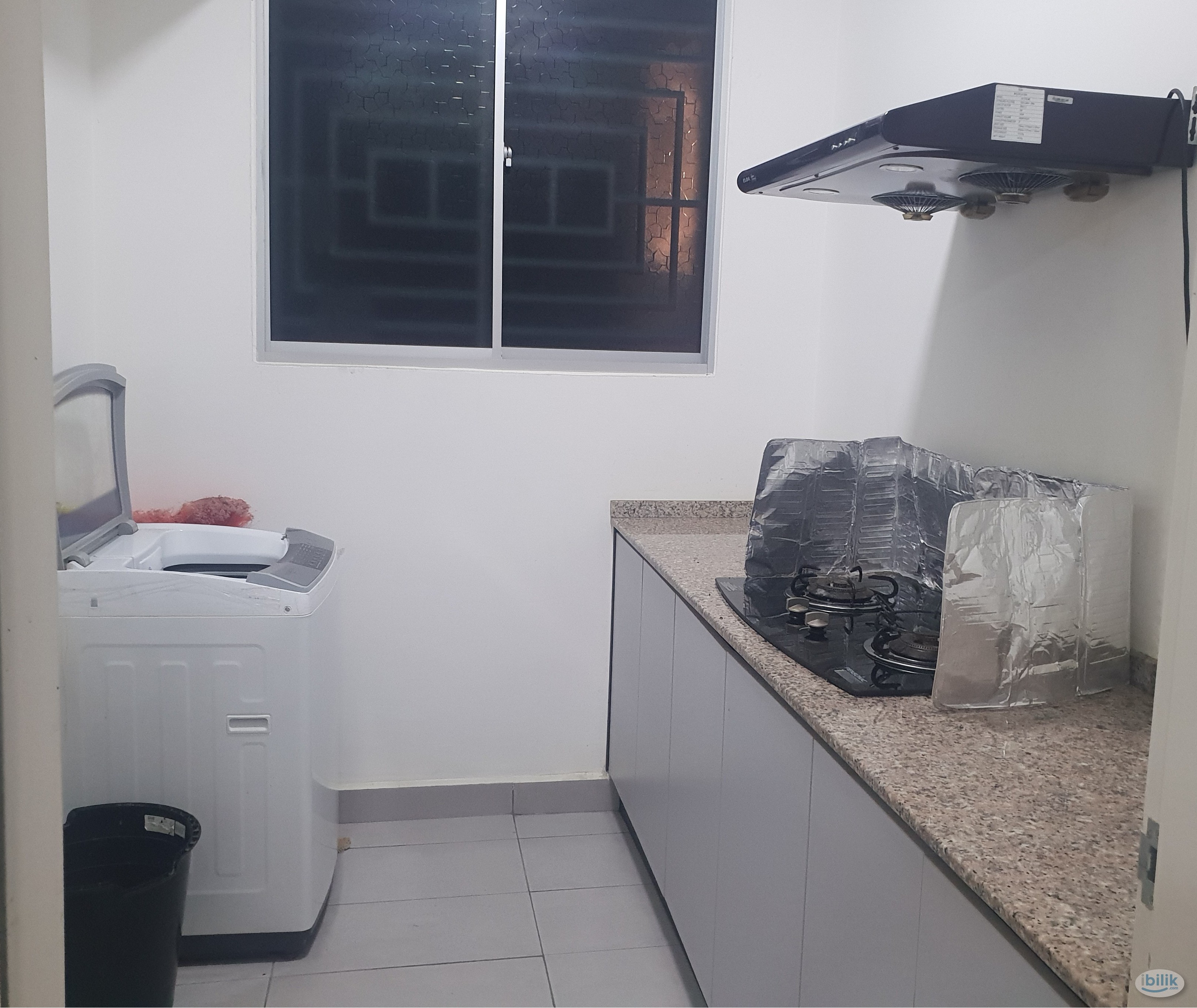 Casa green room with private bathroom - Image 5