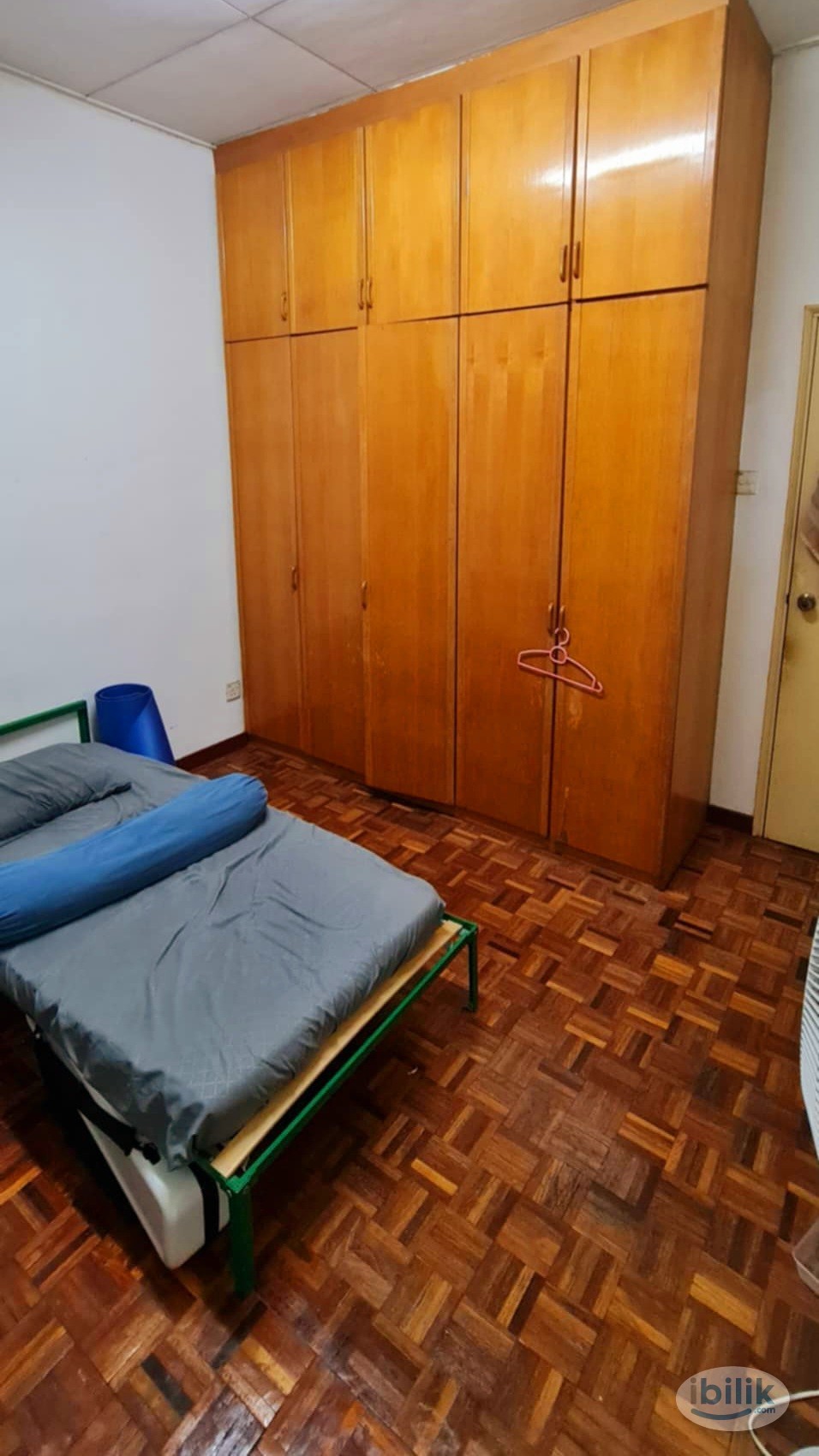Middle Room at BU2, Bandar Utama - Image 2