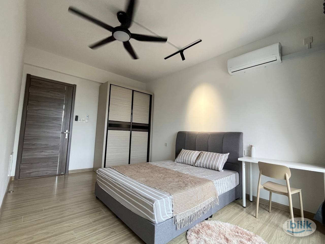 Middle Room at Forest City, Johor - Image 1