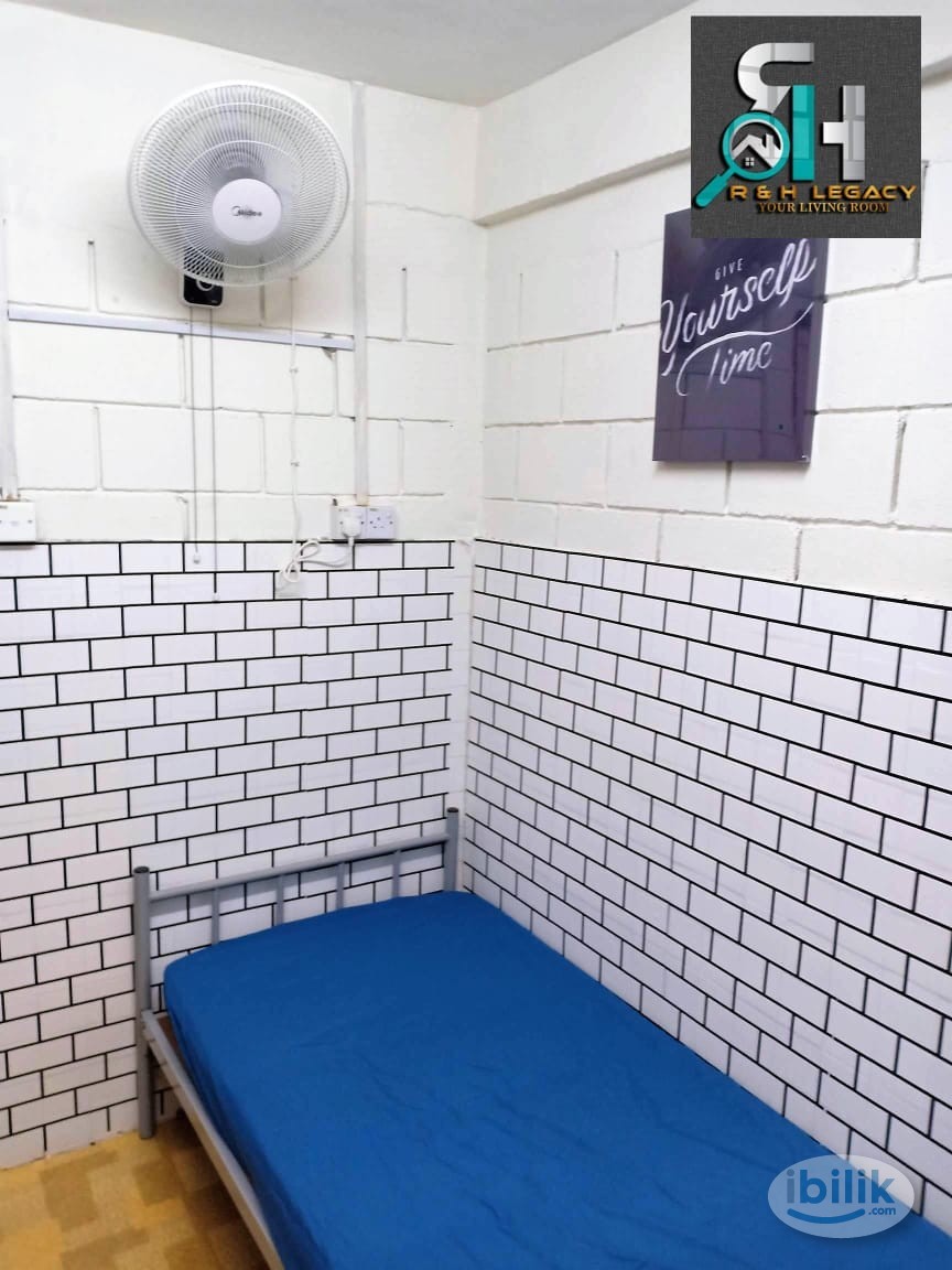 Single Room at Taman Semarak, Nilai - Image 1