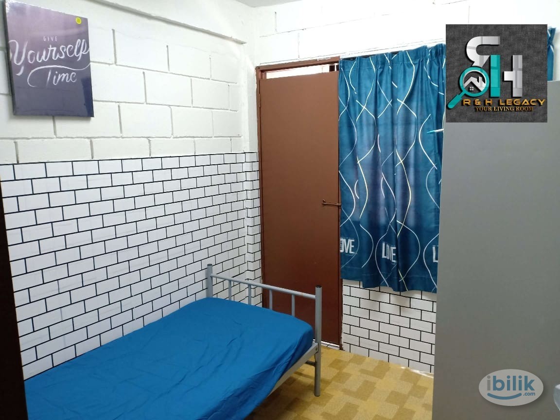 Single Room at Taman Semarak, Nilai - Image 2