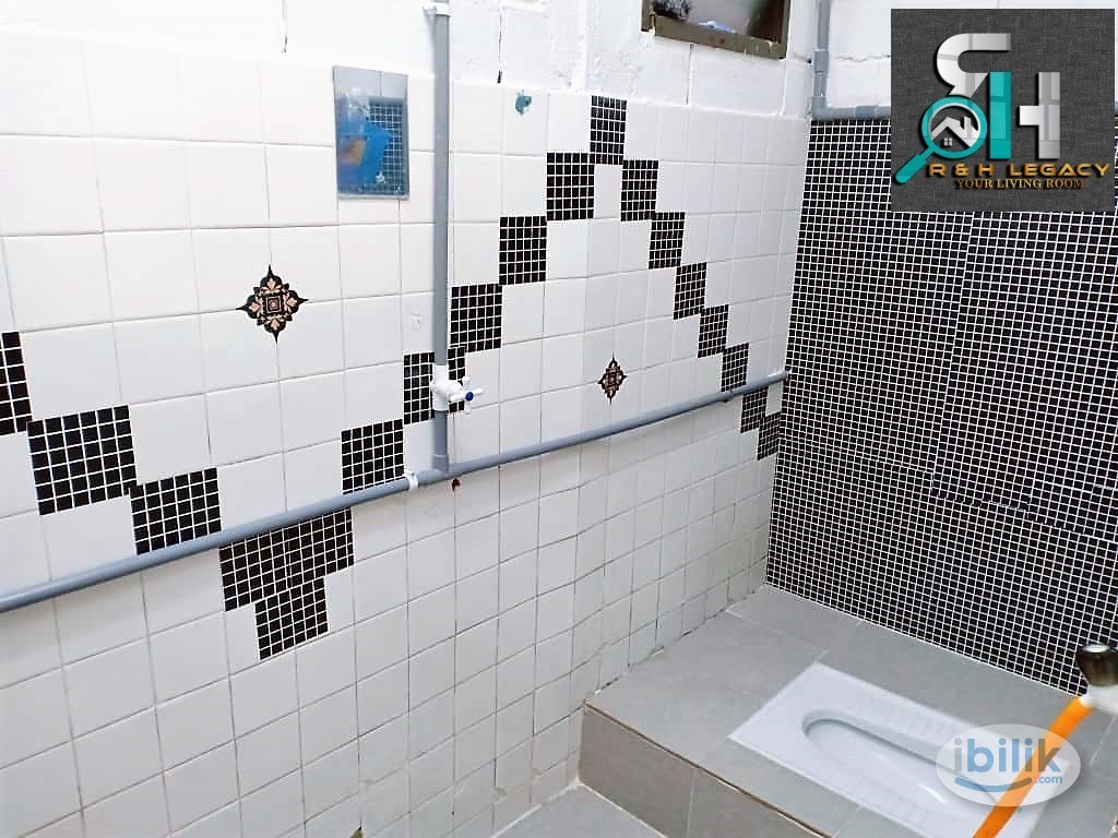 Single Room at Taman Semarak, Nilai - Image 4