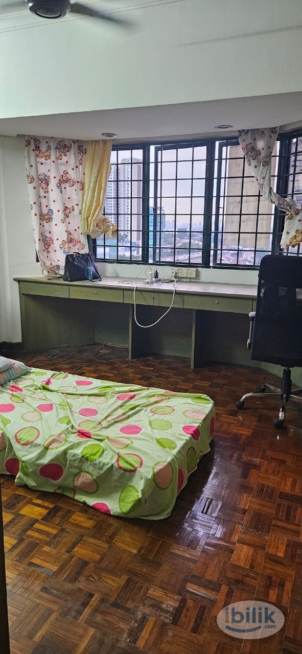 Middle Room at Desa Kiara, TTDI - Image 1