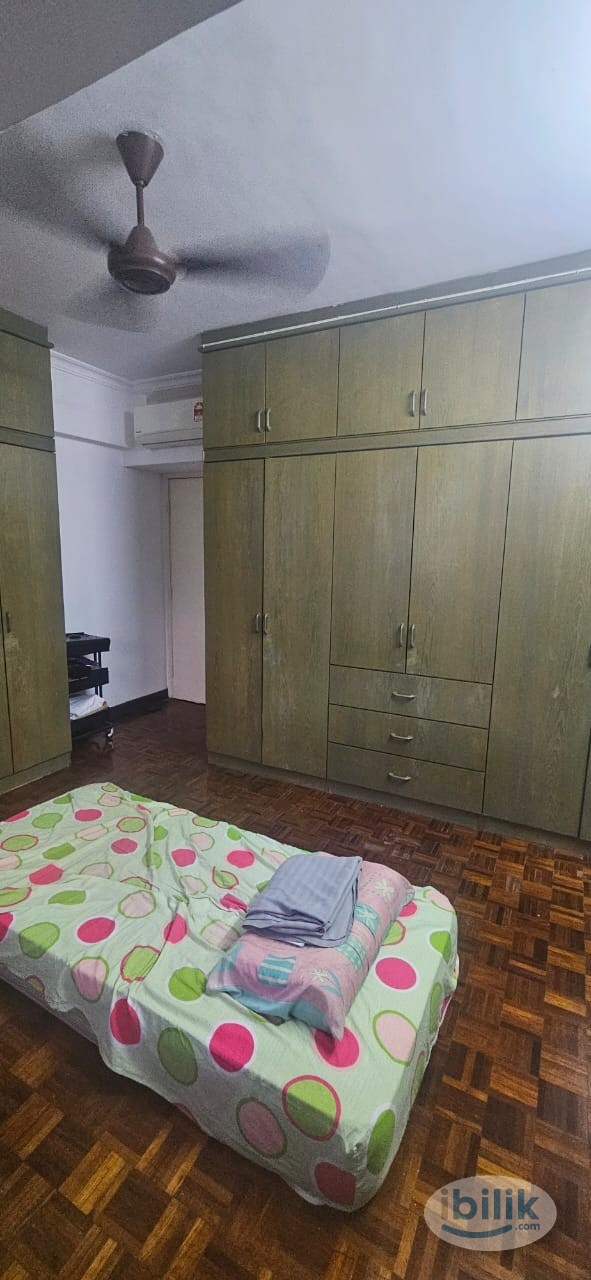 Middle Room at Desa Kiara, TTDI - Image 2