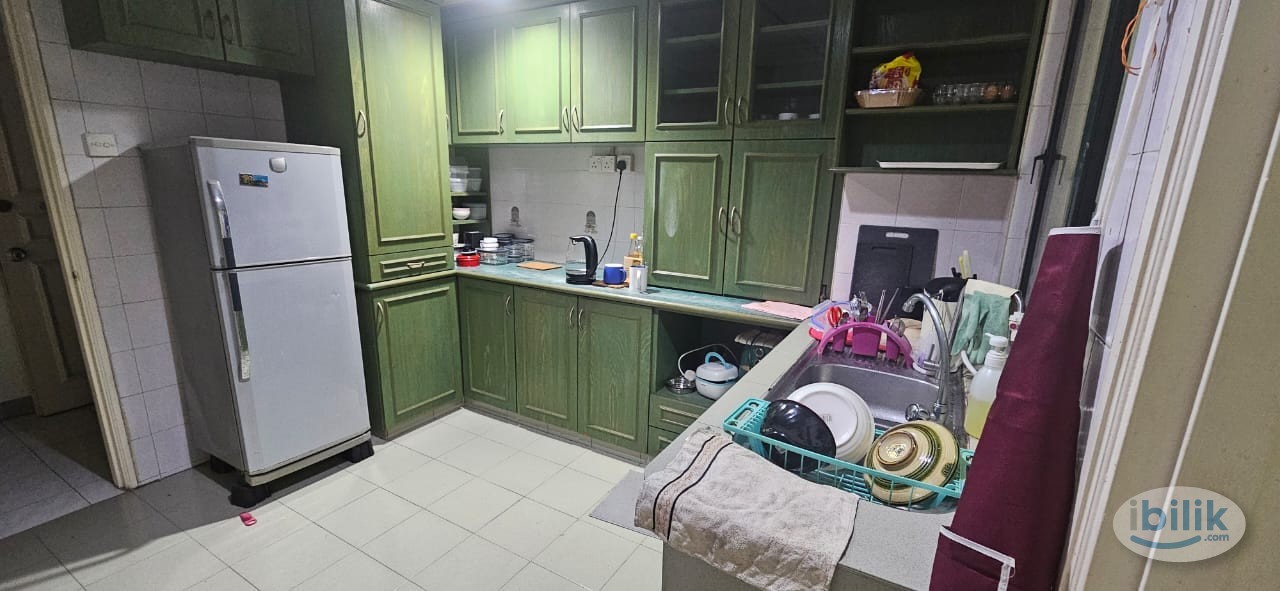 Middle Room at Desa Kiara, TTDI - Image 5