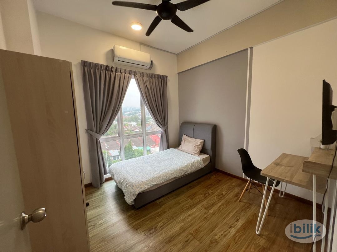 Female Medium Room | MRT 10 Min Walk | RapidVan at Doorstep | 7 Tree Seven Residence, Bandar Sungai Long - Image 1