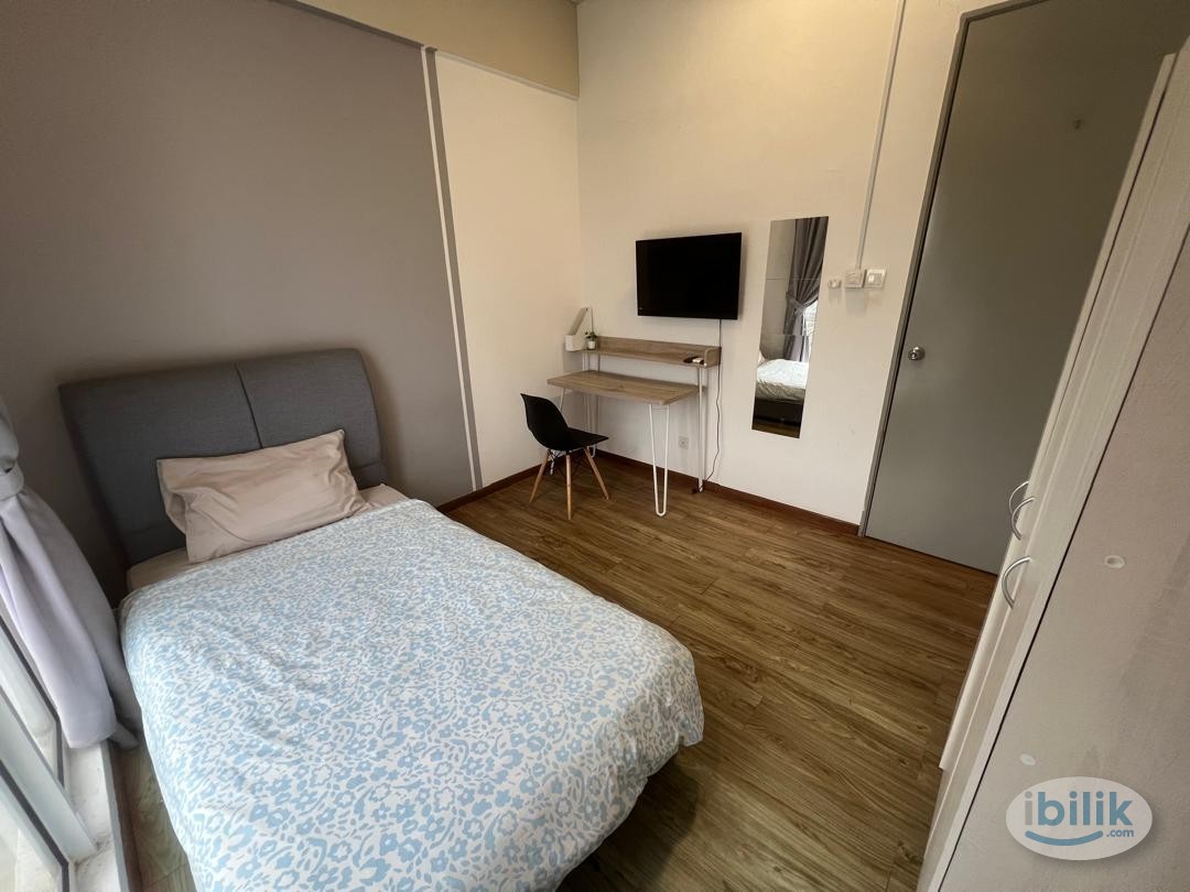 Female Medium Room | MRT 10 Min Walk | RapidVan at Doorstep | 7 Tree Seven Residence, Bandar Sungai Long - Image 2