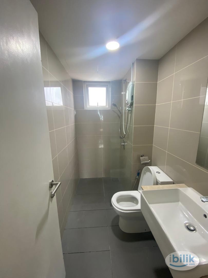 MASTER ROOM FOR RENT IN SENTUL POINT INCLUDE UTILITIES - Image 4