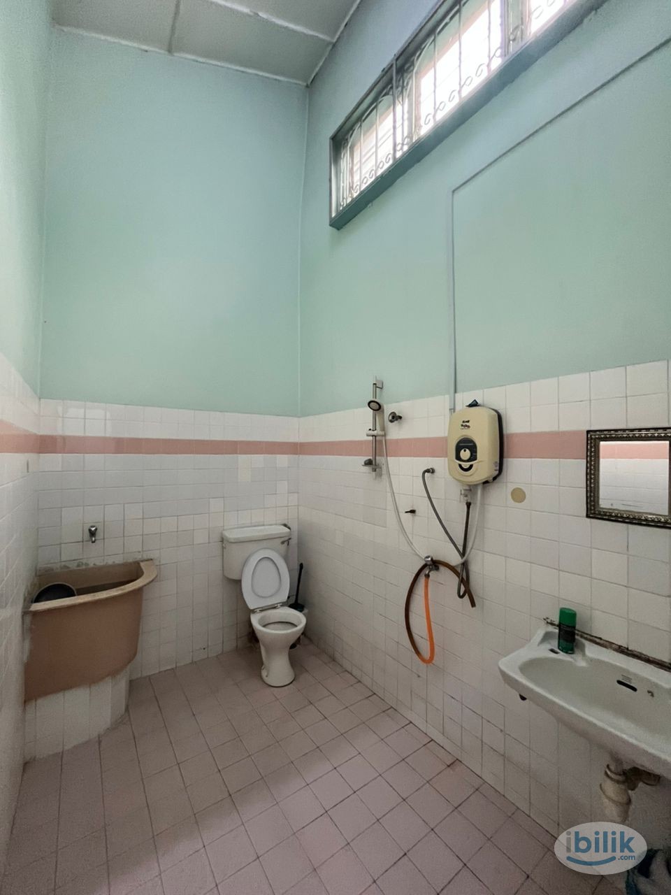 💥ZERO DEPOSIT💥WINDOW SPACIOUS MIDDLE ROOM FOR RENT AT SS2 PETALING JAYA 😍😍NEAR GROCERY ,FOOD STALL 🎏🎏🎏 - Image 4