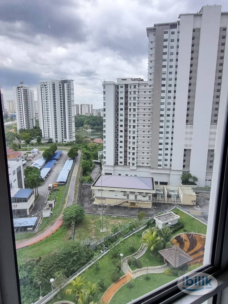 Small room at Residensi Laguna condo, Bandar Sunway - Image 5