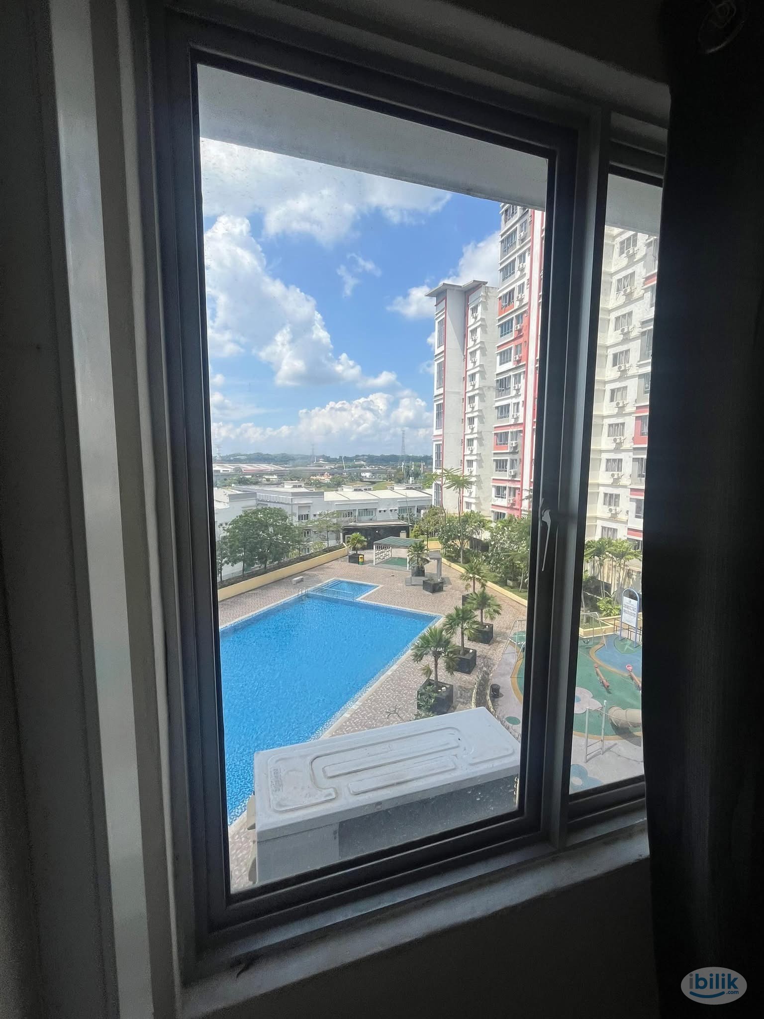 Master Room at Taman Sri Serdang, Seri Kembangan - Image 4