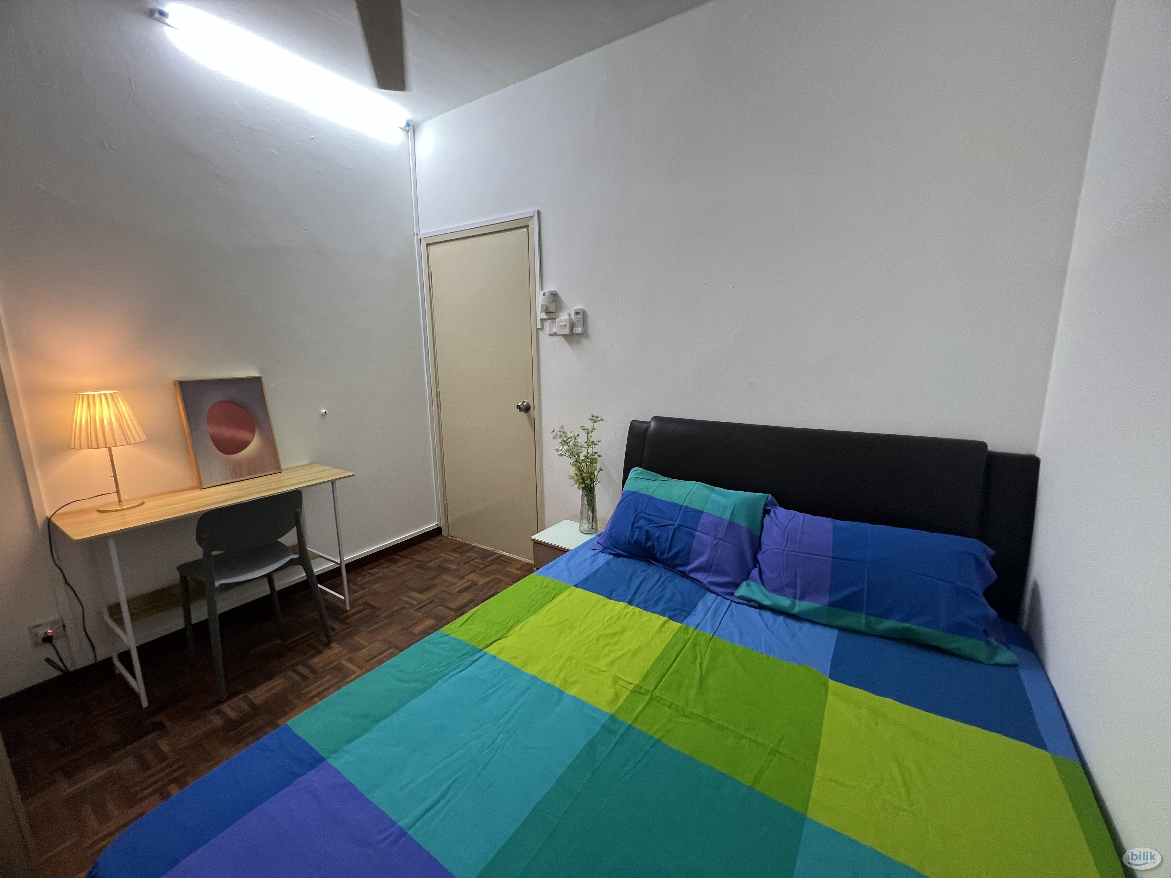 Middle Room for Rent - Image 1