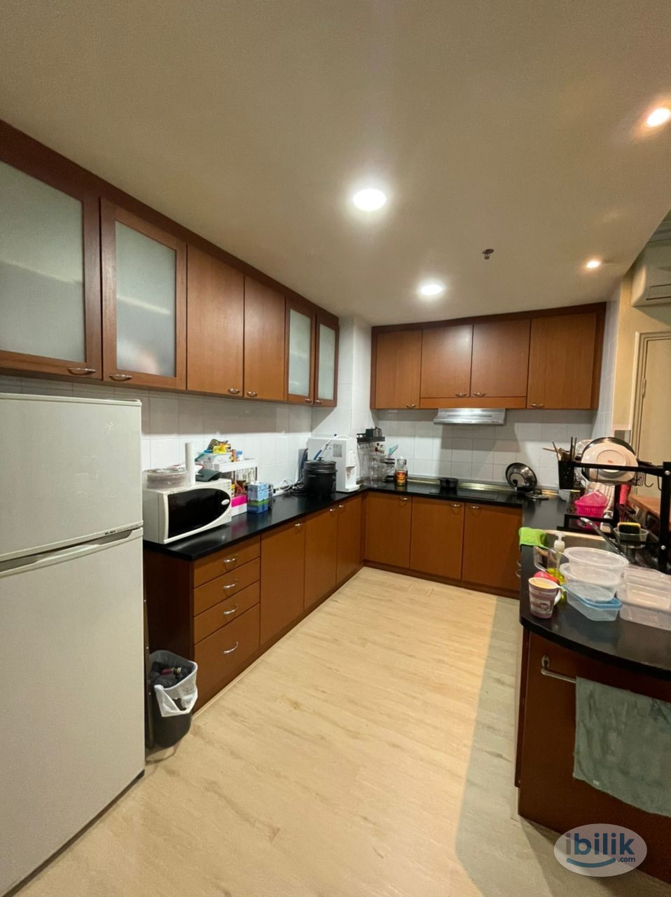 Fully Furnish Female Middle Room at Gateway Hotel Apartment, UTC, SEGI, Jalan Bukit Mata - Image 3