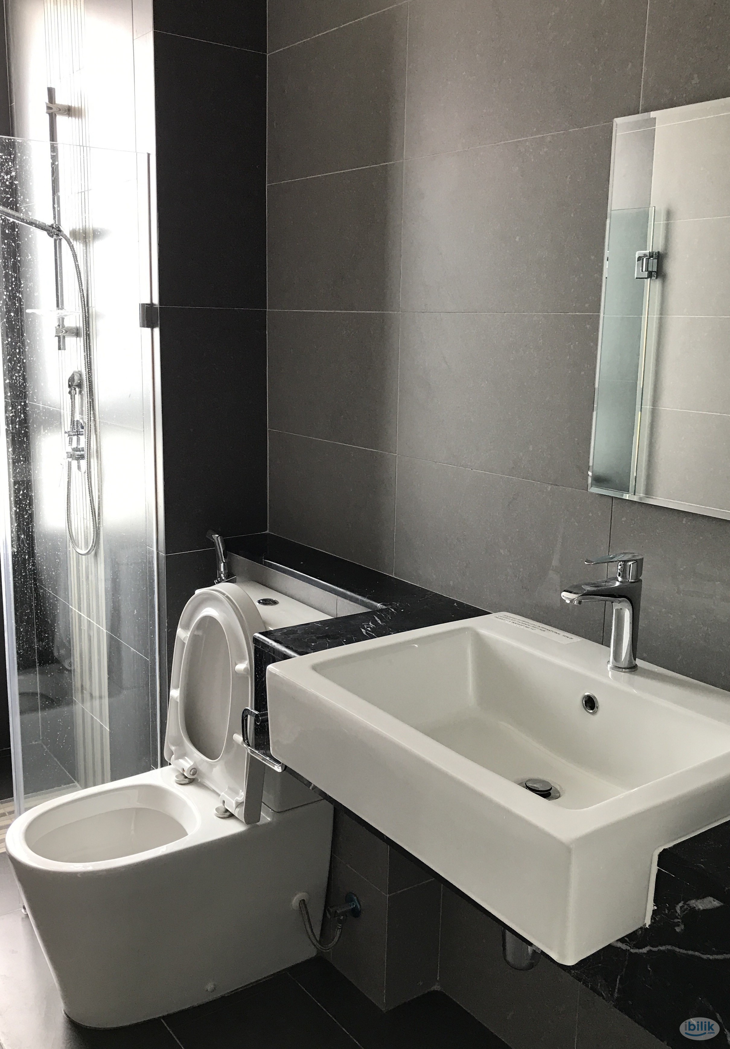 Fully Furnished Single Bedroom at 8 Kinrara Condo near BK5 LRT Station - Image 2