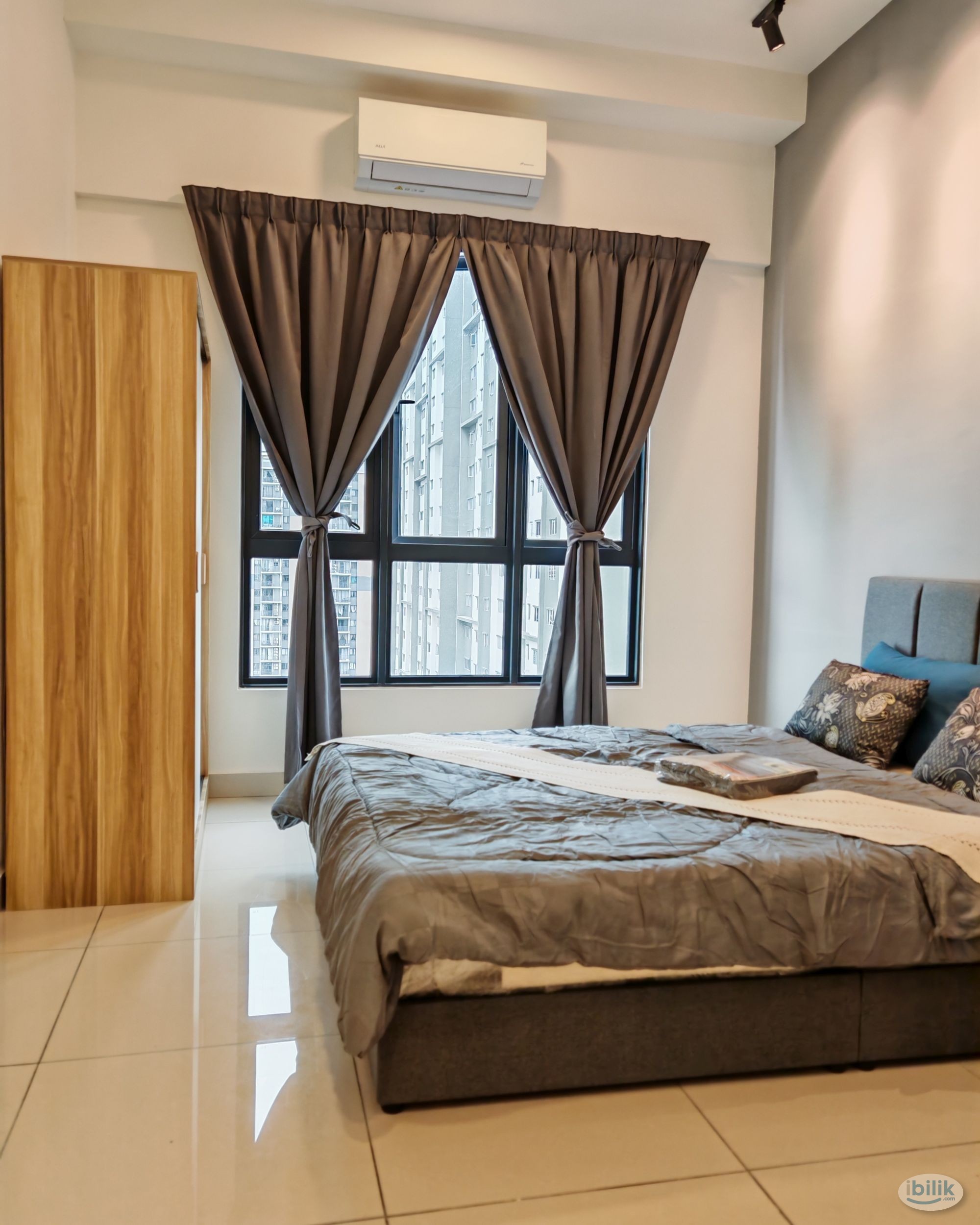 MALE unit NEW master room, near to APU & Pavilion Bukit Jalil - Image 1