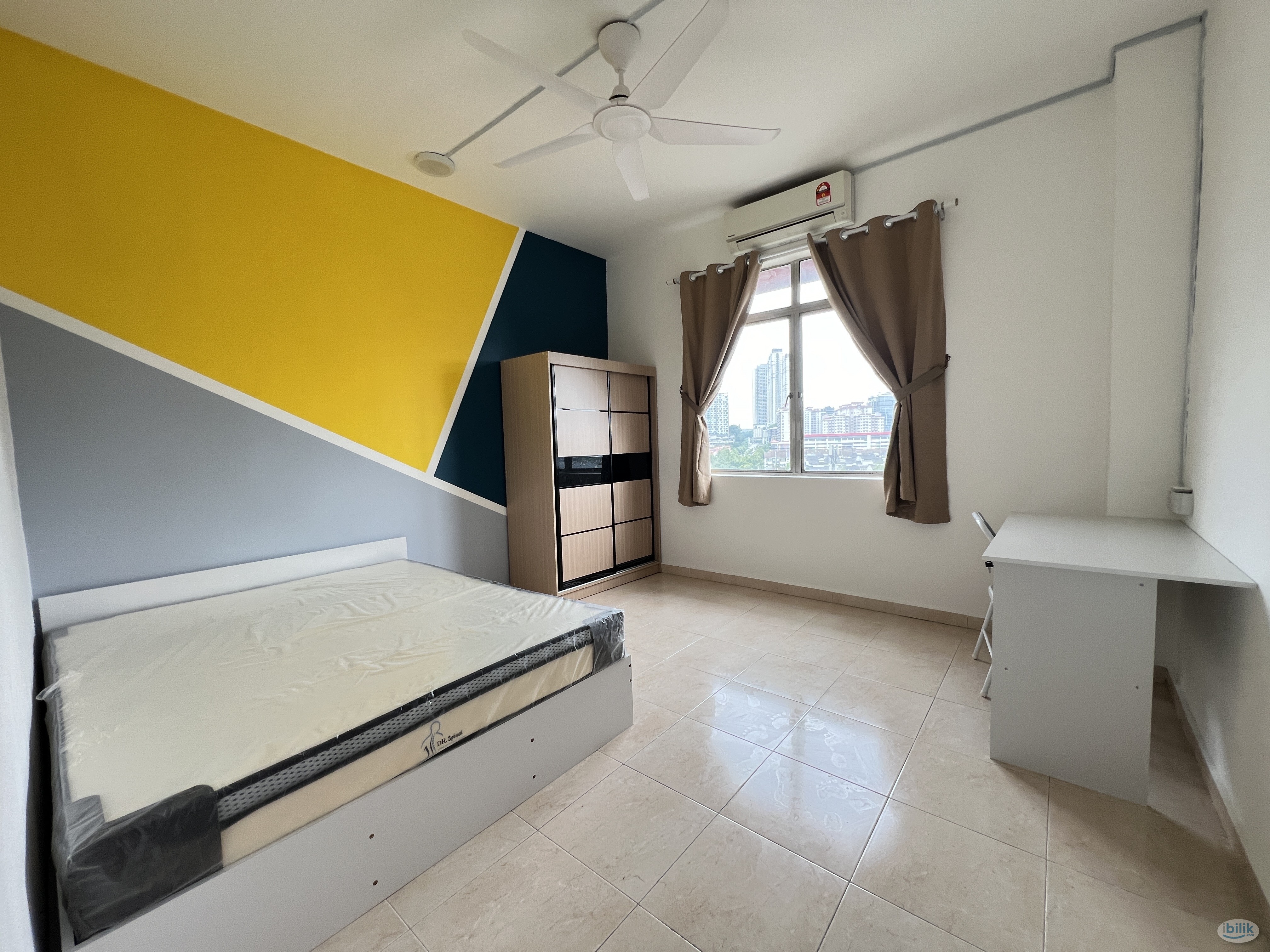 Newly Renovated Fully Furnished Master Bedroom at Bukit OUG Condo, Bukit Jalil Awan Besar LRT Station - Image 1