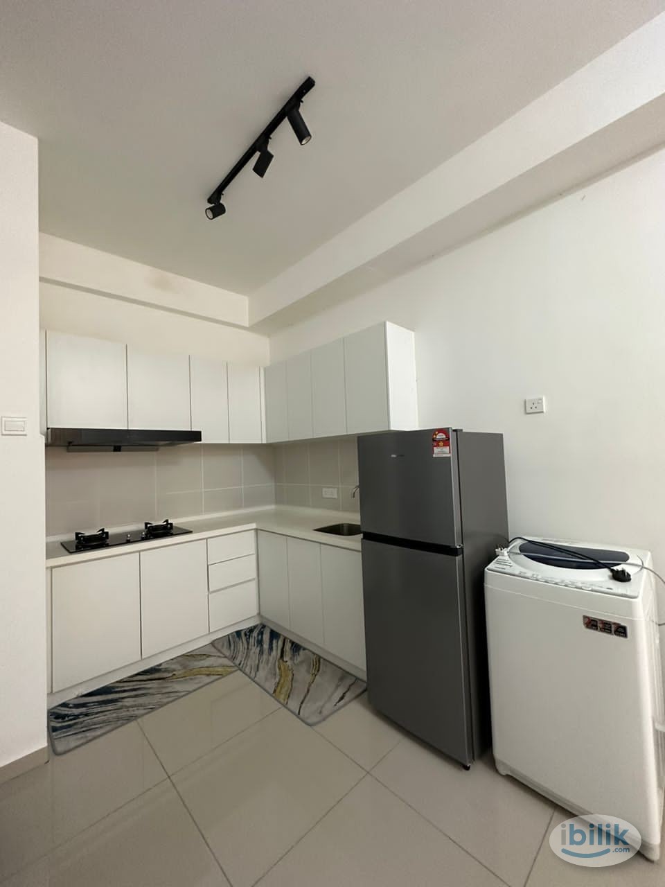 Master bedroom at Novo 8 - Image 5
