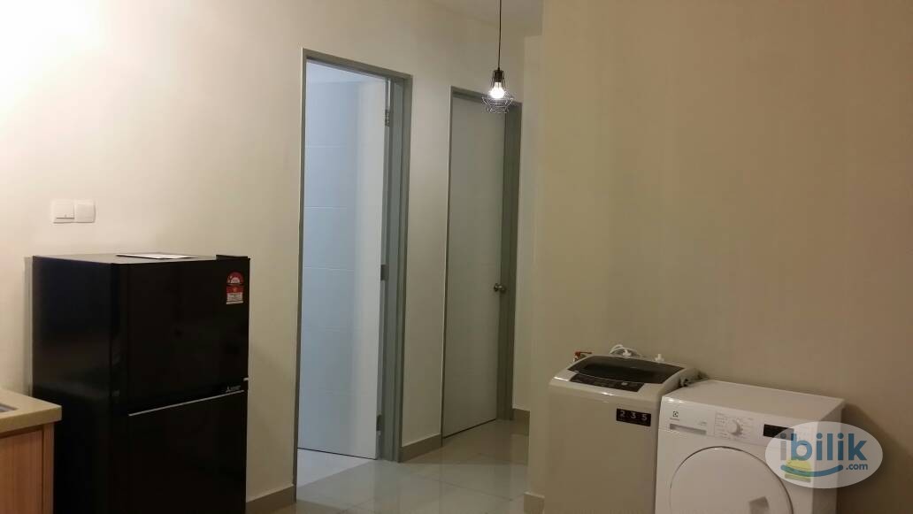 Single Room at Rafflesia Sentul Condominium, Besides LRT Sentul Timur - Image 2