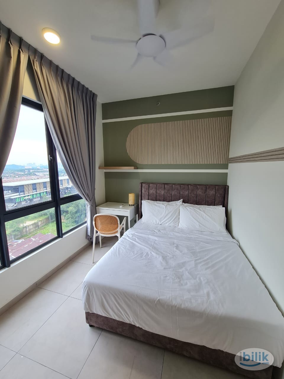Middle Room at Meta Residences Putra Permai, Seri Kembangan - Image 1