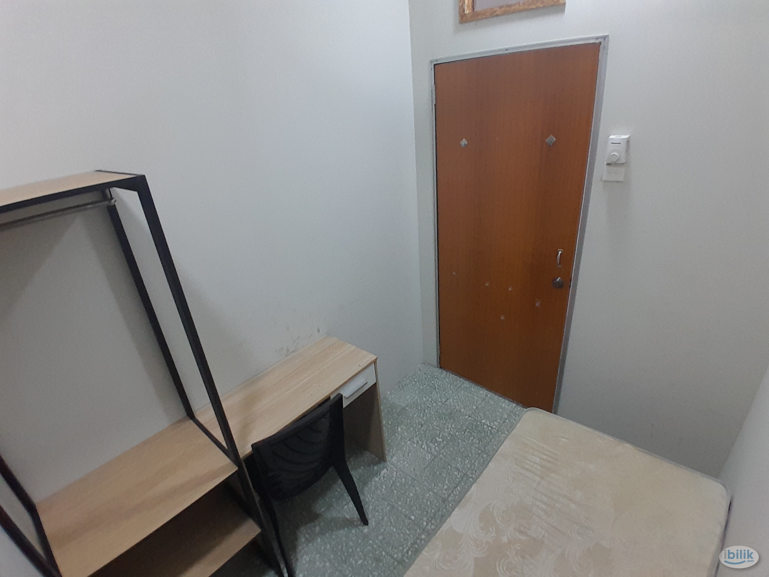 [Taman Aman Landed] Single Room with Fans Rent Near Section 14, Taman Paramount - Image 4