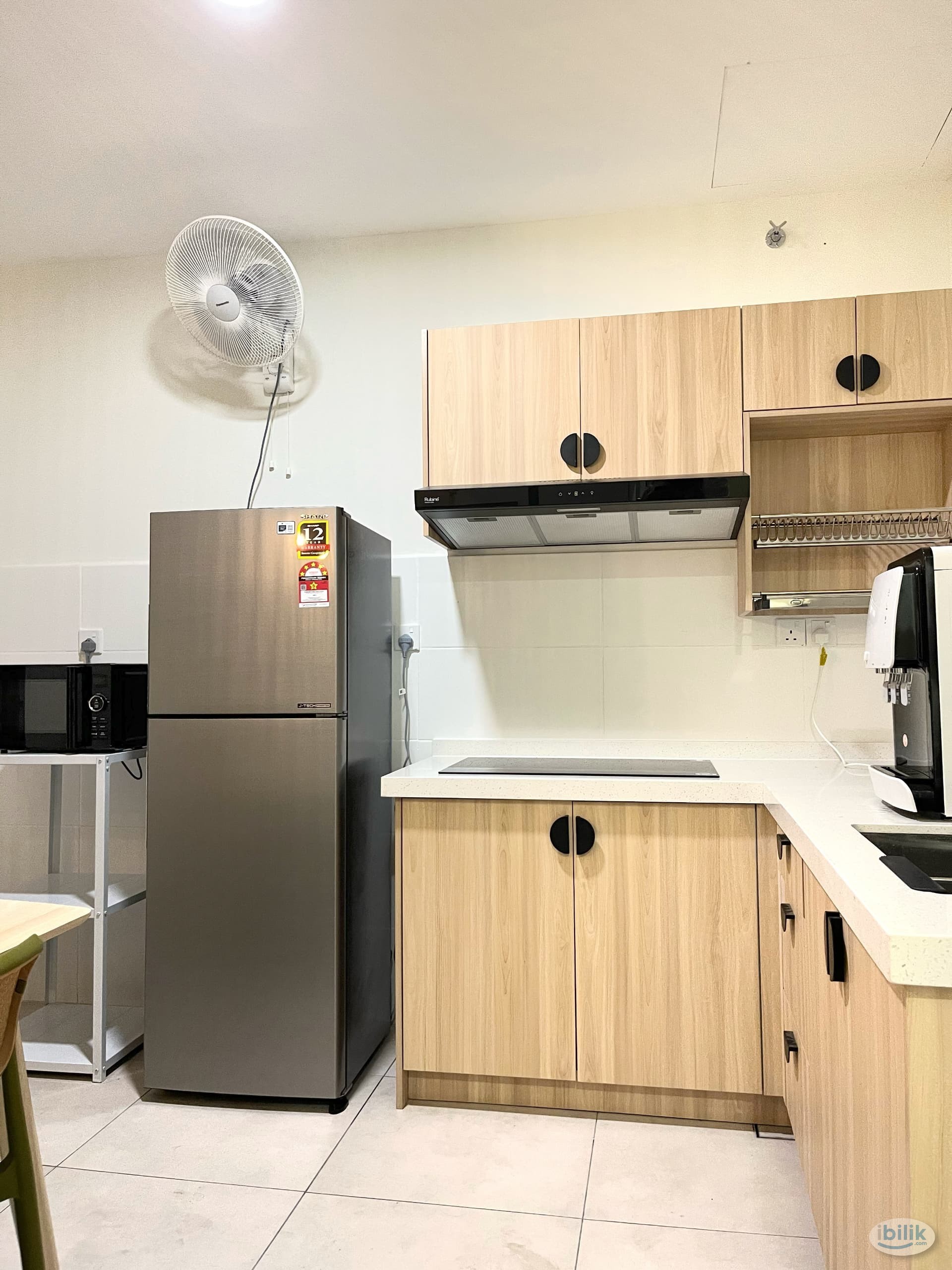Middle Room | Meta Residence| 300 metres to MRT Putra Permai - Image 4