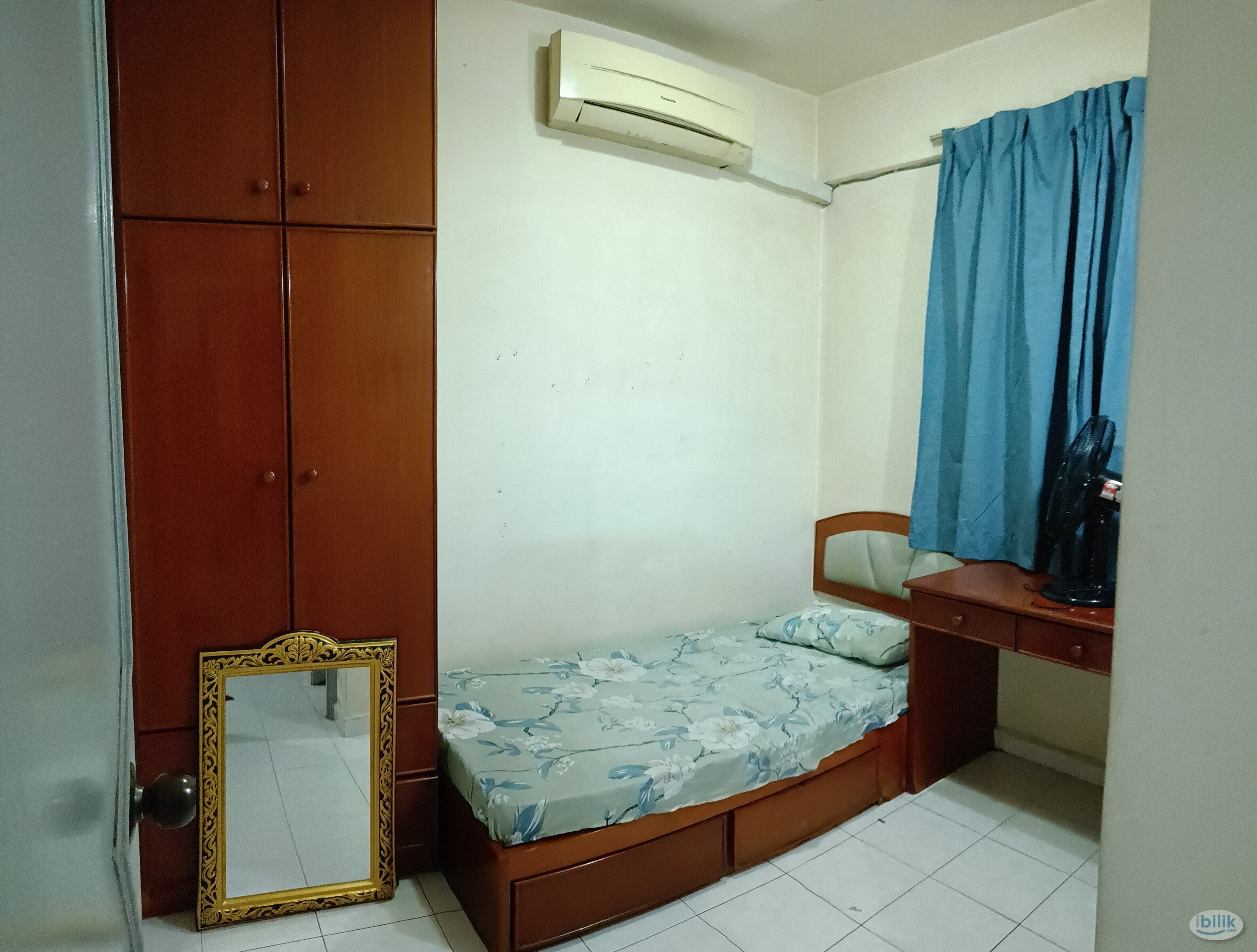 Small Room For Rent - Image 1