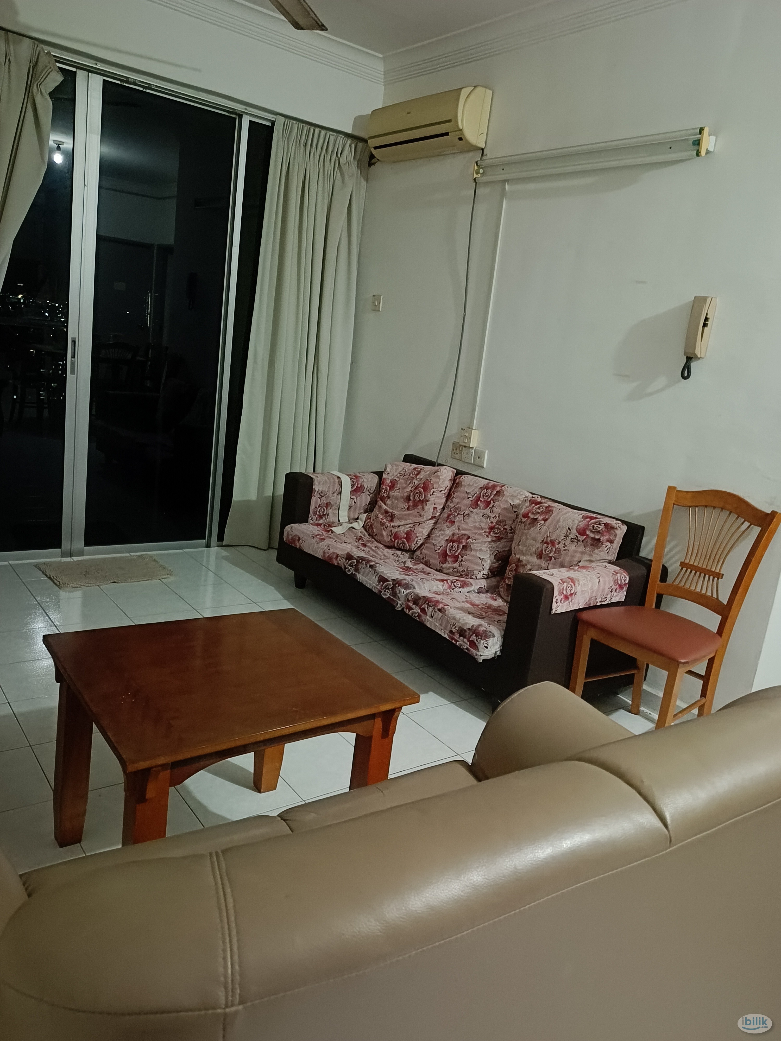 Small Room For Rent - Image 4