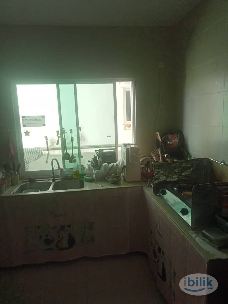 Female only room for rent near Miri Airport Sarawak - Image 5