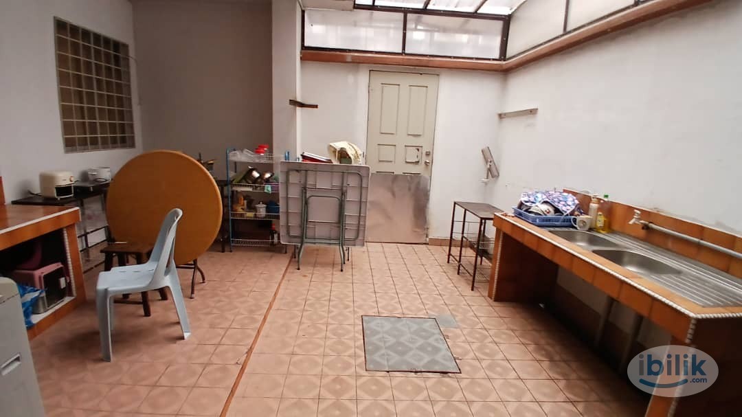Taman Sea, petaling Jaya, Medium Room to rent , zero deposit - Image 3