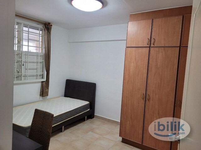 Single Room at Bandar Putra Permai, Seri Kembangan - Image 1