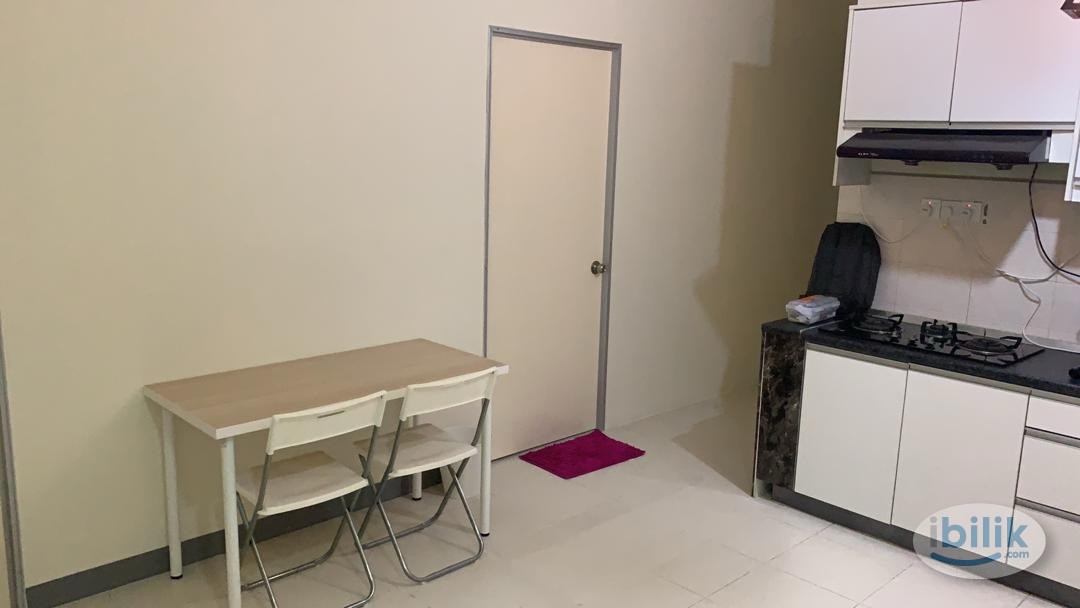 CASA Indah 2 (Next to Surian MRT) -Middle Room with Shared Bathroom Mixed Gender Unit Tropicana Shopping Mall Kota Daman - Image 5