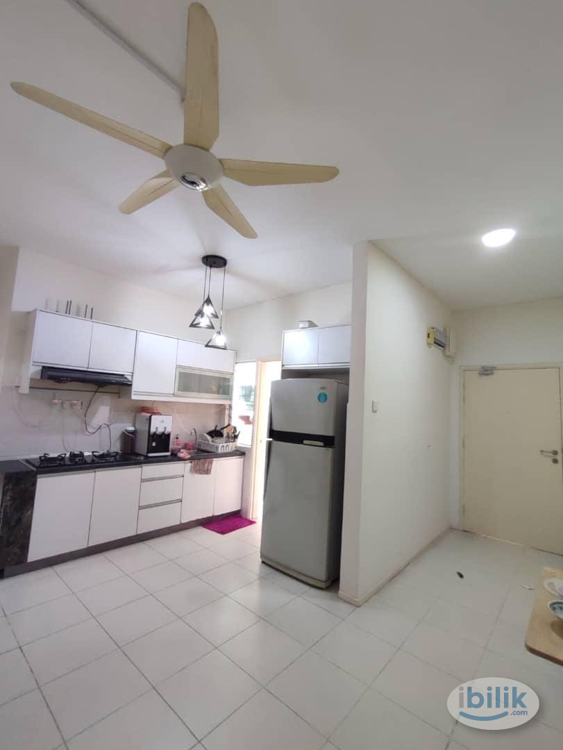 The Orion Master Room Private Bathroom Lady Unit for Rent - Image 2