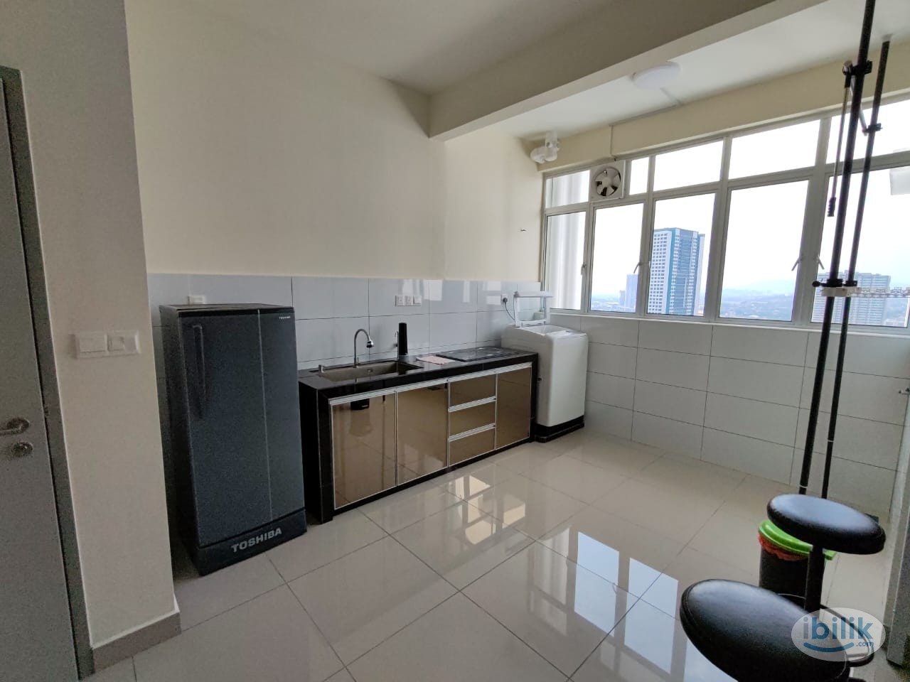 Mkh Bouvelard 2 Kajang Middle Female For Rent - Image 2