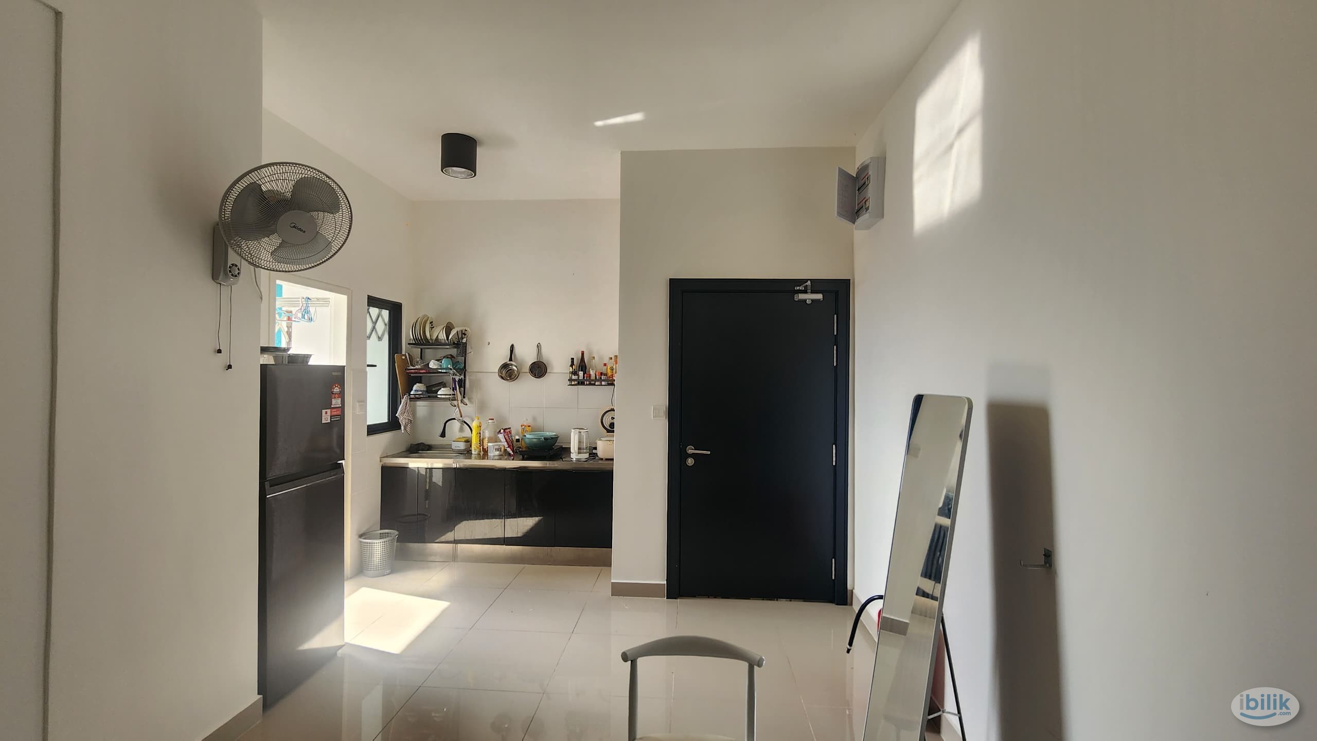 Mkh Bouvelard 2 Kajang Middle Female Room Available For Rent Local - Image 3