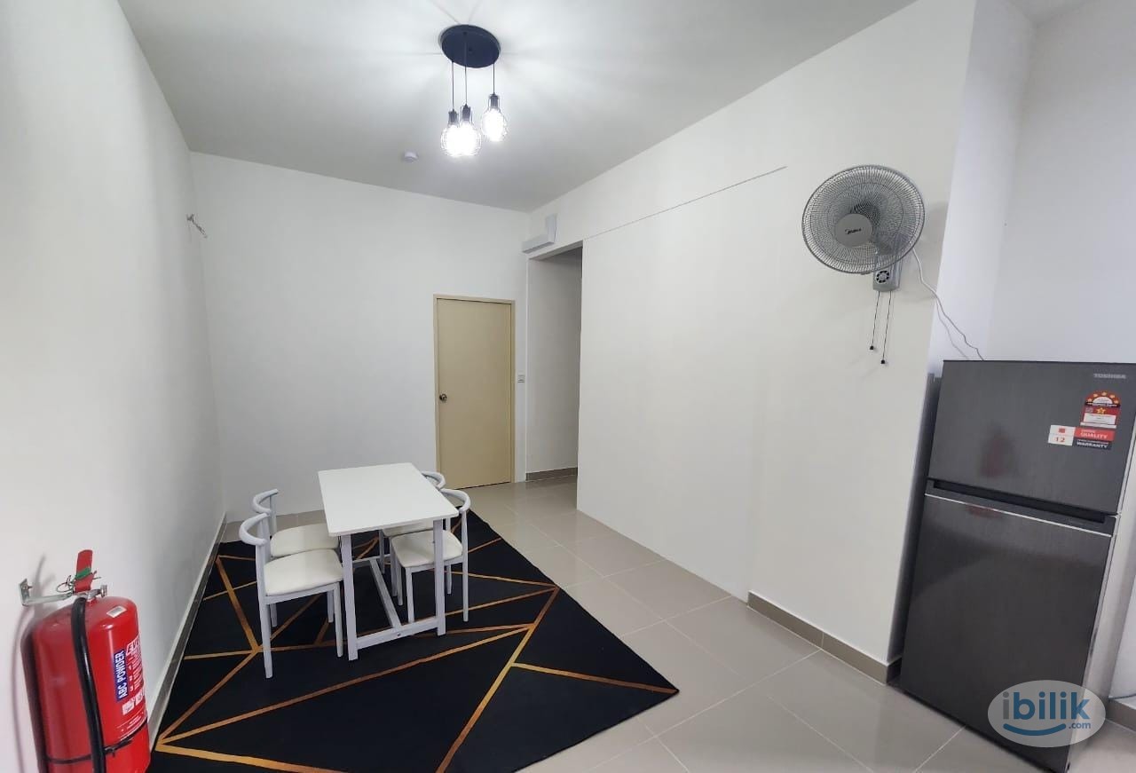 Mkh Bouvelard 2 Kajang Middle Female Room Available For Rent Local - Image 4