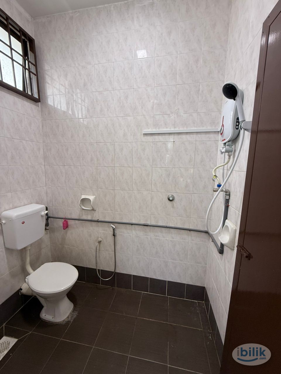Master Room at Taman Seri Juru, Juru - Image 3