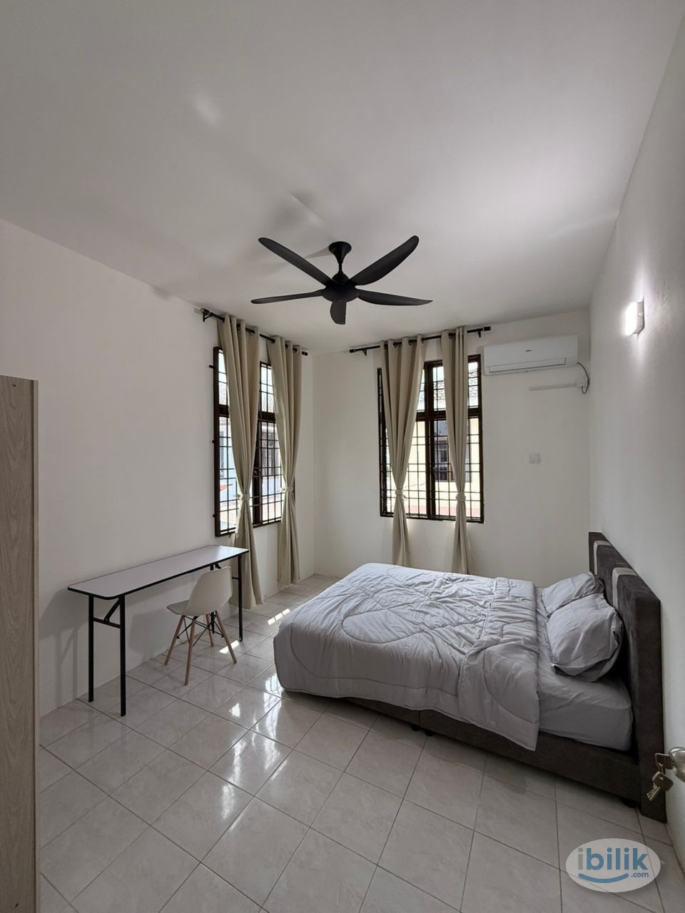Middle Room at Taman Seri Juru, Penang - Image 2