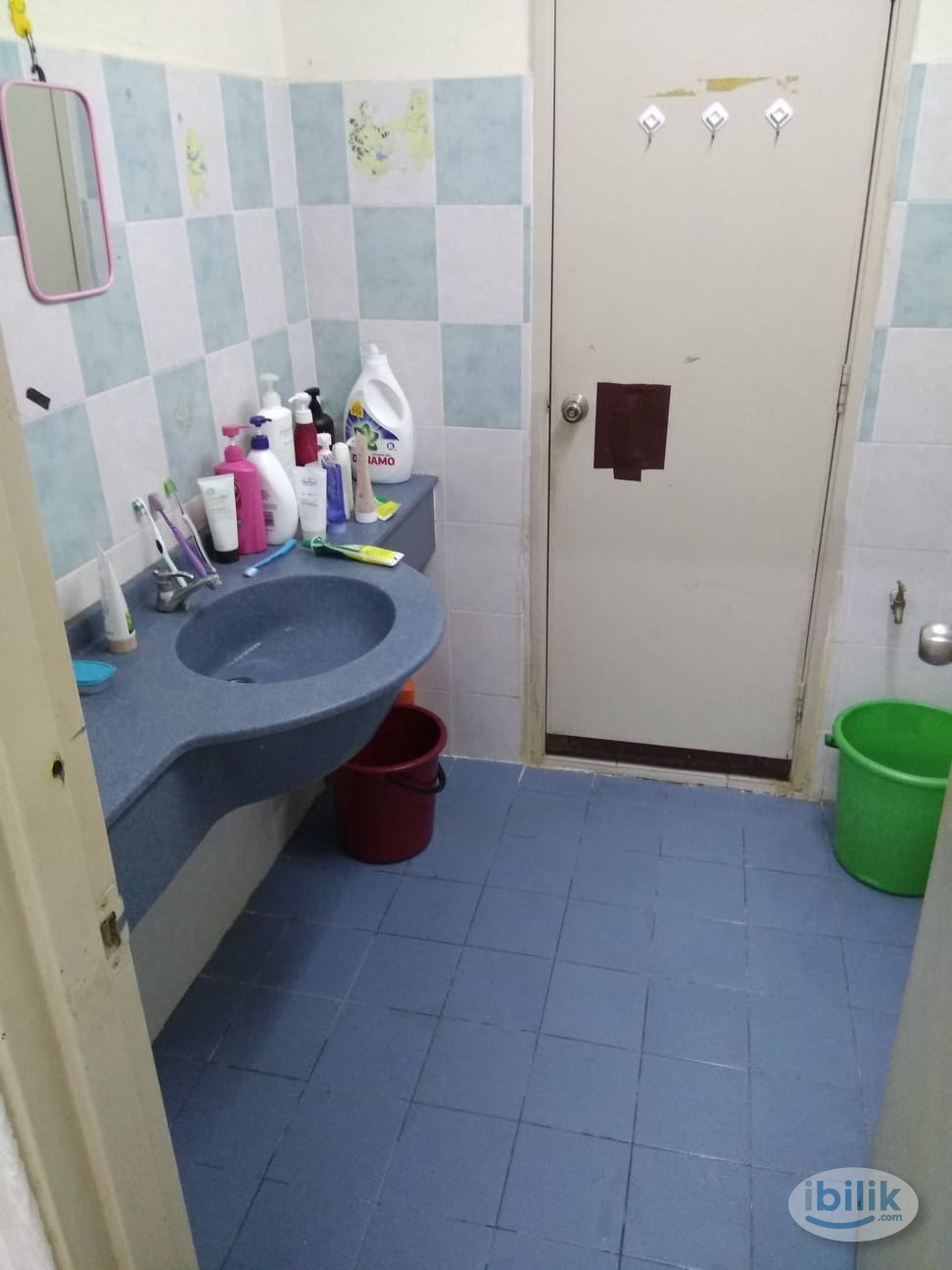 Master Room at Platinum Hill PV5, Setapak - Image 3
