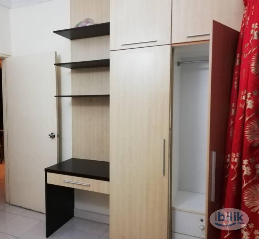Middle Room at Damansara Perdana, Petaling Jaya - Image 3