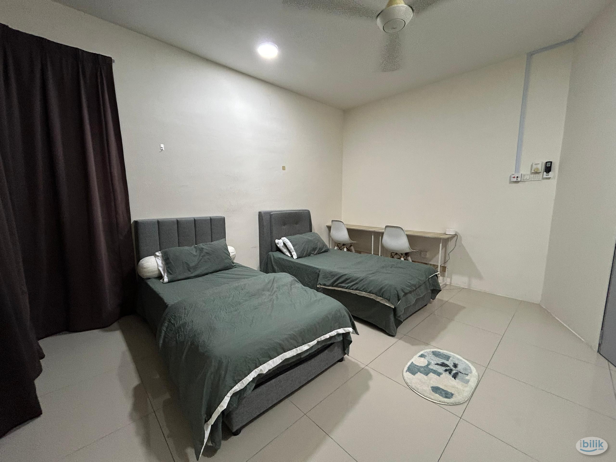 Middle Room at Platinum Lake PV15, Setapak - Image 1