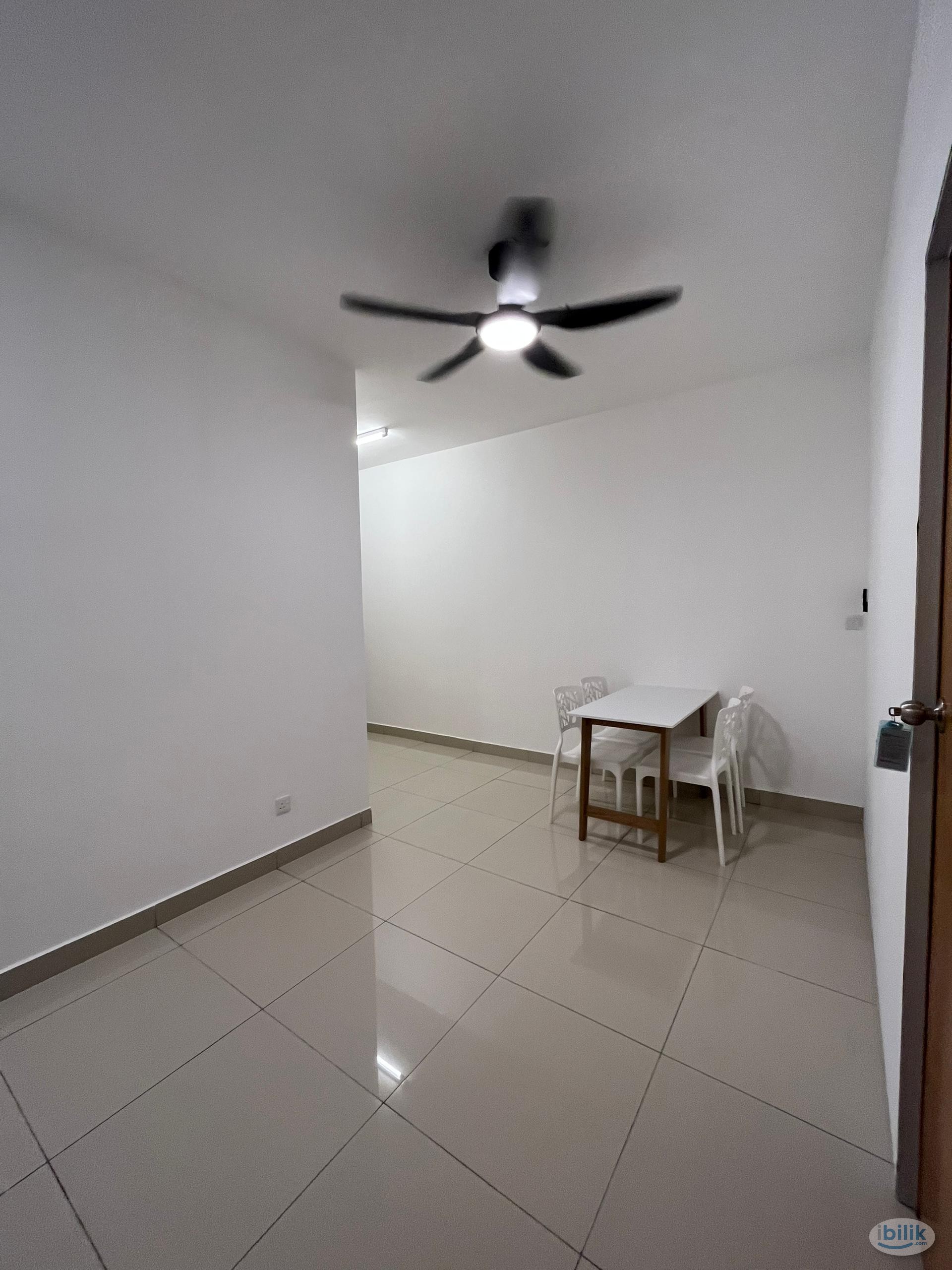 Master Room Private Bathroom at PV9 Residence, Setapak (walk to TARUMT, VTAR) - Image 5