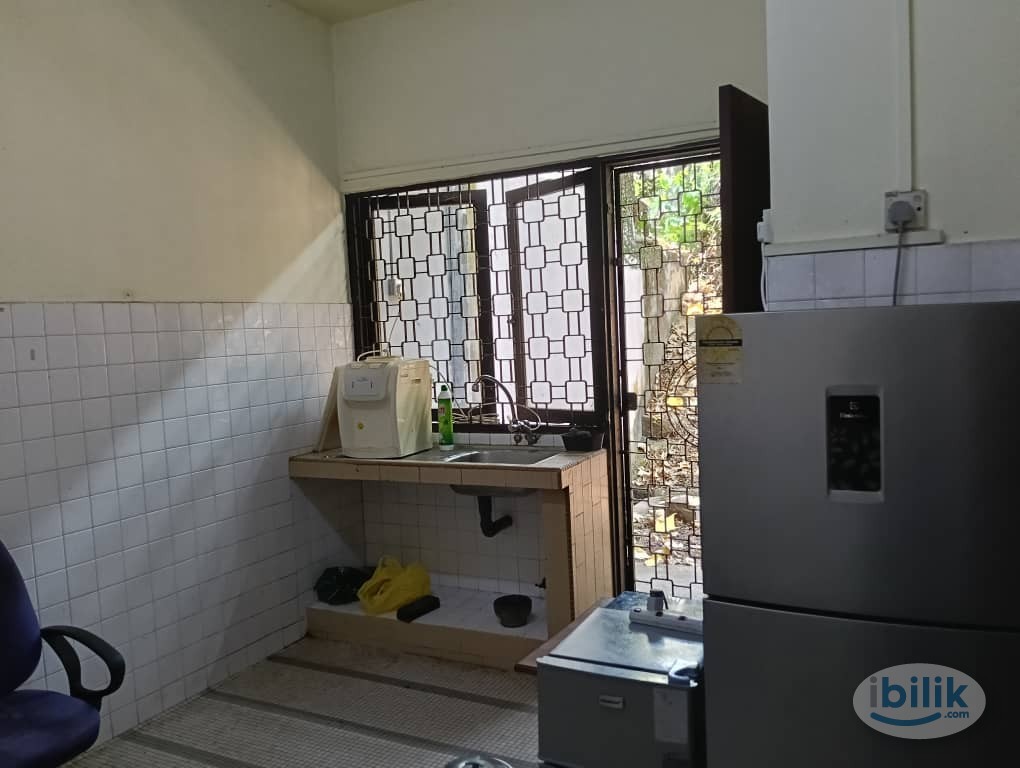 ‼️Only Rm 11 for 2nd Month Rental‼️Zero Deposit ‼️Middle Room at Bangsar, Kuala Lumpur - Image 4