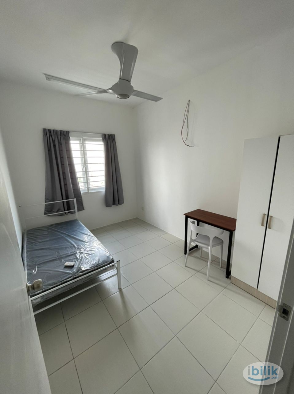 Female Small Room (Walk to LRT Station) Rental include Utilities With 24 hours Security Not Shop Lot Not Co-Living FEMAL - Image 1