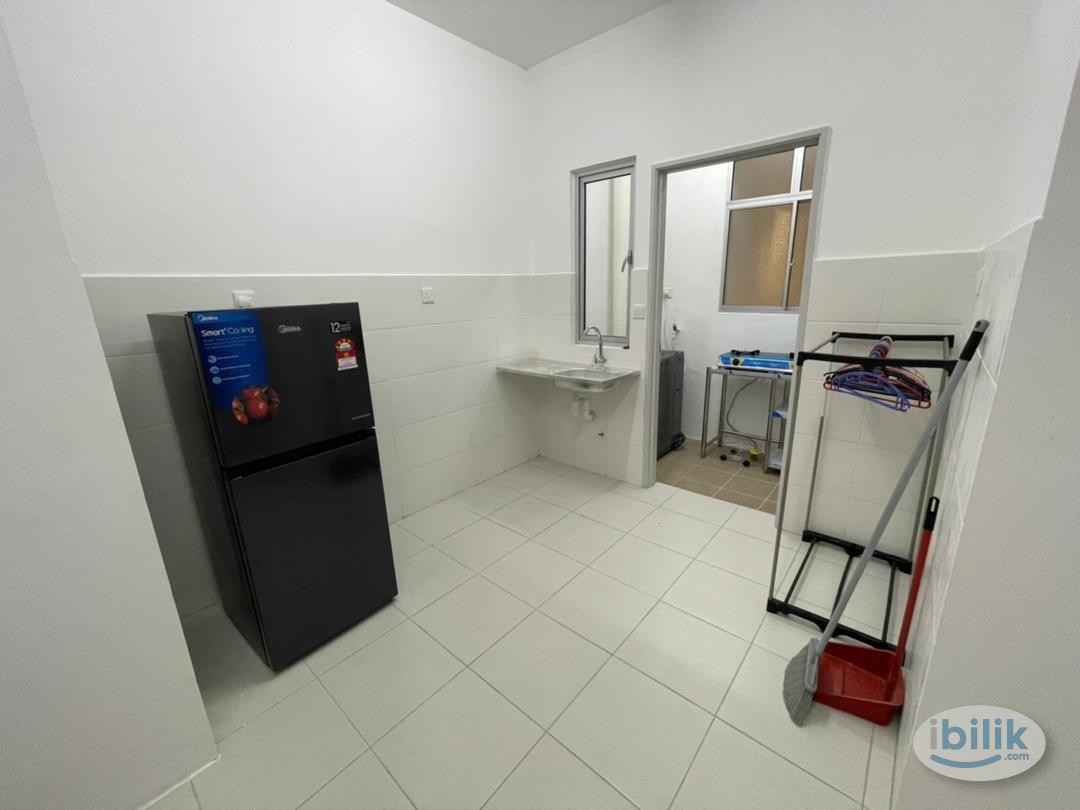 Female Small Room (Walk to LRT Station) Rental include Utilities With 24 hours Security Not Shop Lot Not Co-Living FEMAL - Image 3
