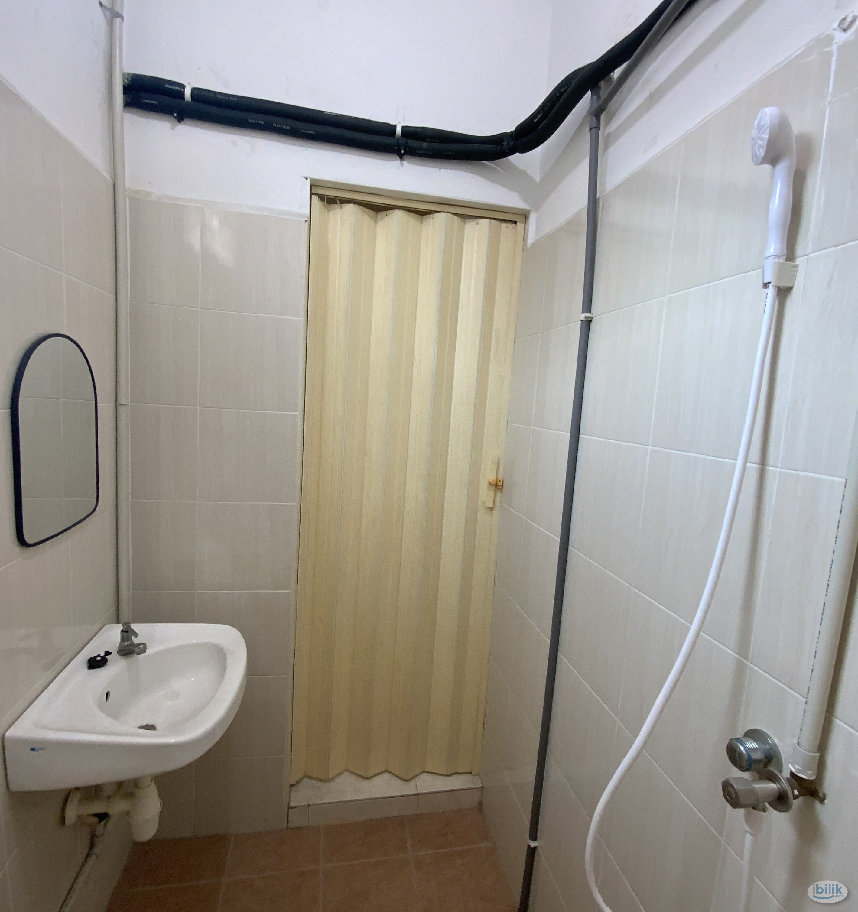 ONE RENTAL COVER ALL-RAJA UDA middle room landed house - Image 5
