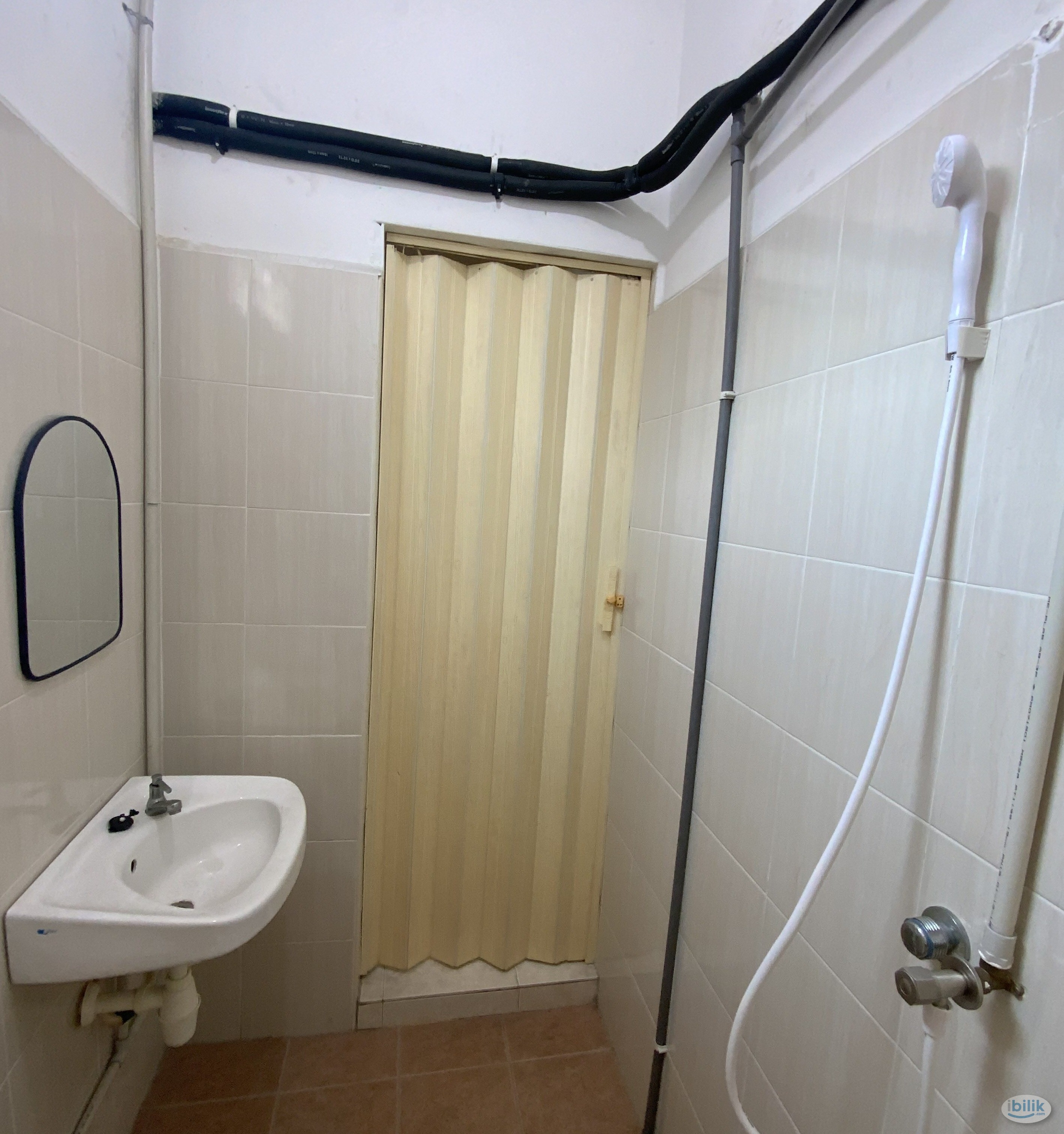 ONE RENTAL COVER ALL-RAJA UDA middle room landed house - Image 5