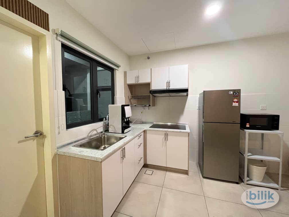 Middle Room at Meta Residences Putra Permai, Seri Kembangan - Image 5