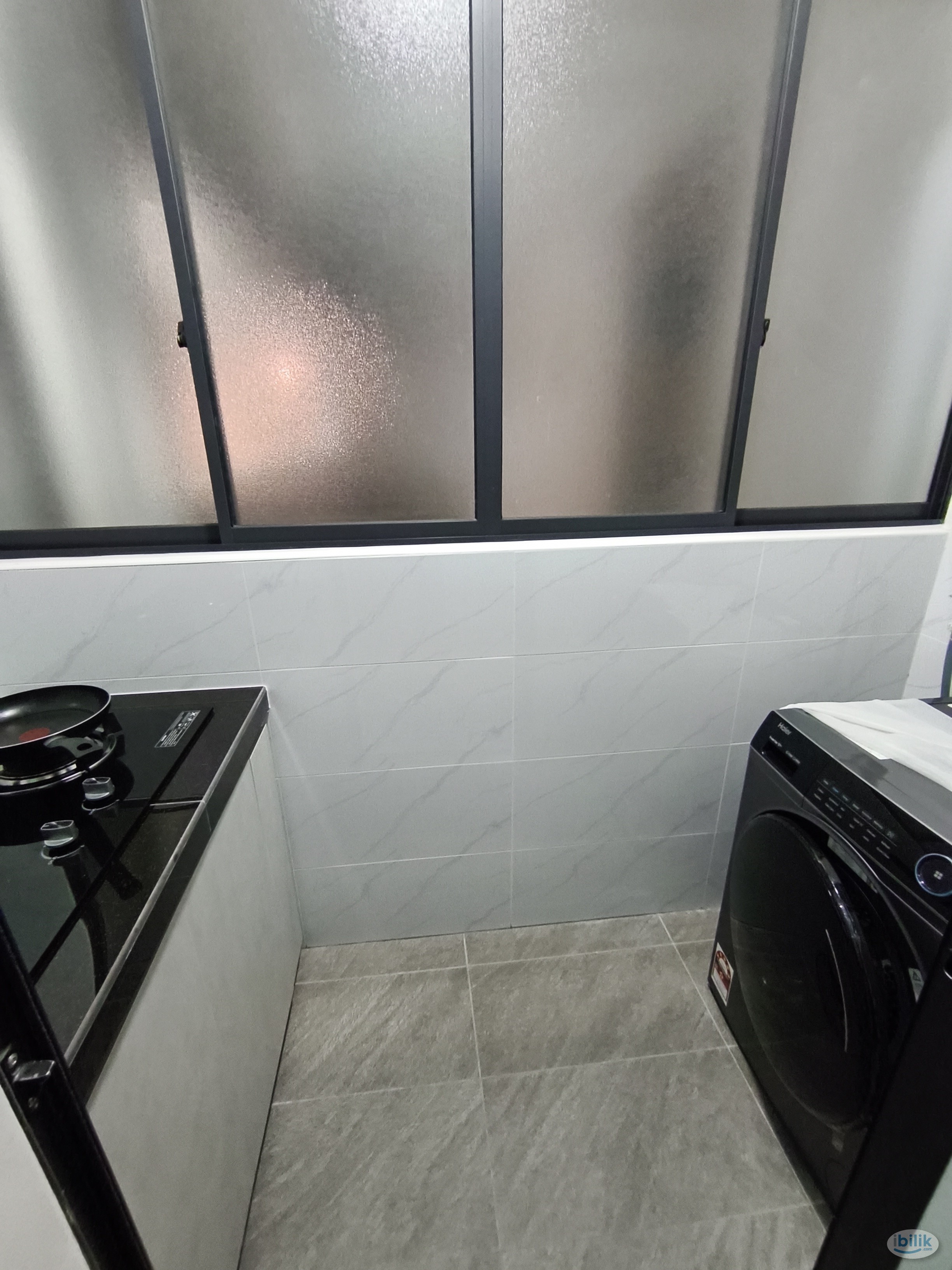 Single Room at 99 Residence, Taman Wahyu - Image 2