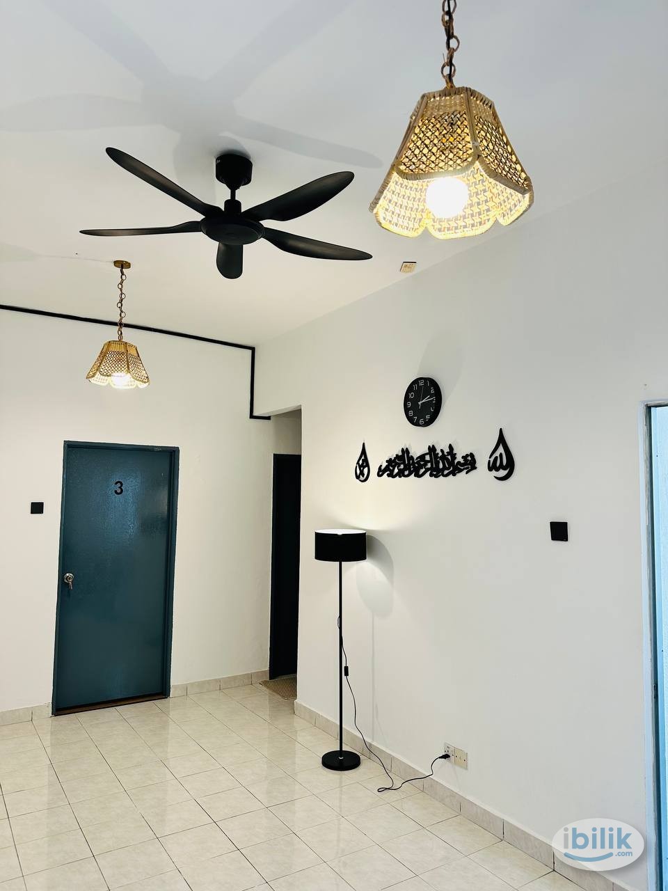 Middle Room at Puchong, Selangor - Image 1